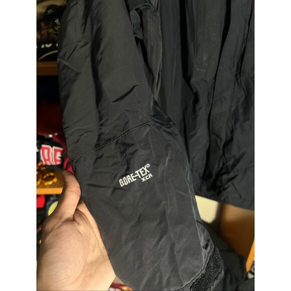 The North Face Men’s Summit Series Gore Tex XCR Jacket - Picture 2 of 10